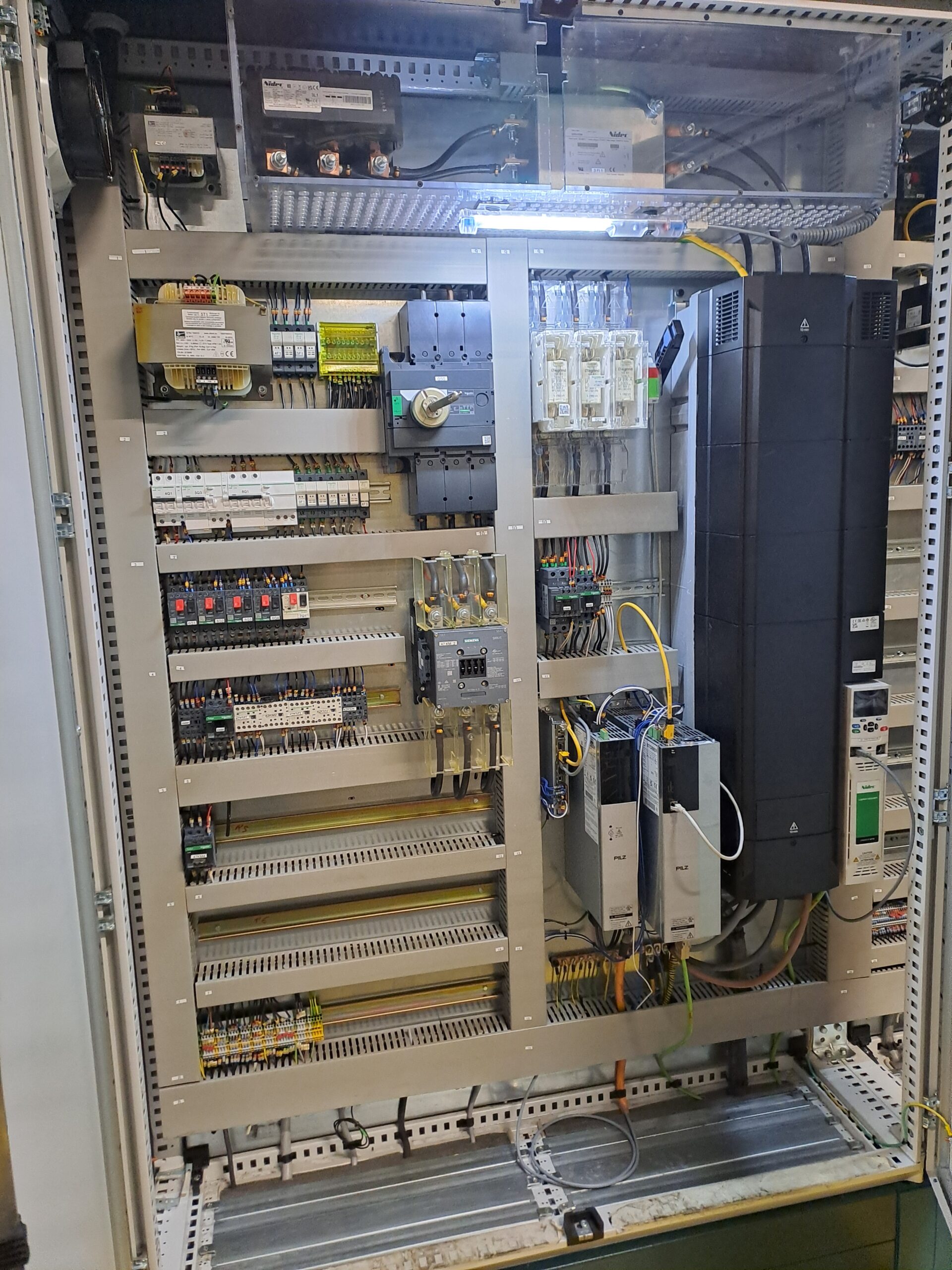 armoire électrique (6)